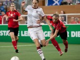 Lucie Vonkova (Mitte) kommt zum FCR (Foto: Sascha Pfeiler-girlsplay.de)