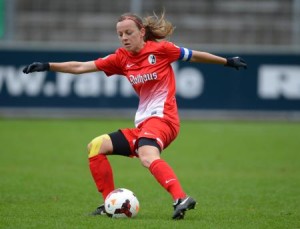 SC Freiburg verlängert mit Juliane Maier 03112013pse025 300x229 SC Freiburg verlängert mit Juliane Maier